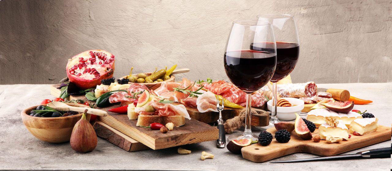 PECORINO AFFINATO IN CROSTA CON PAGLIA E FIENO - immagine 3
