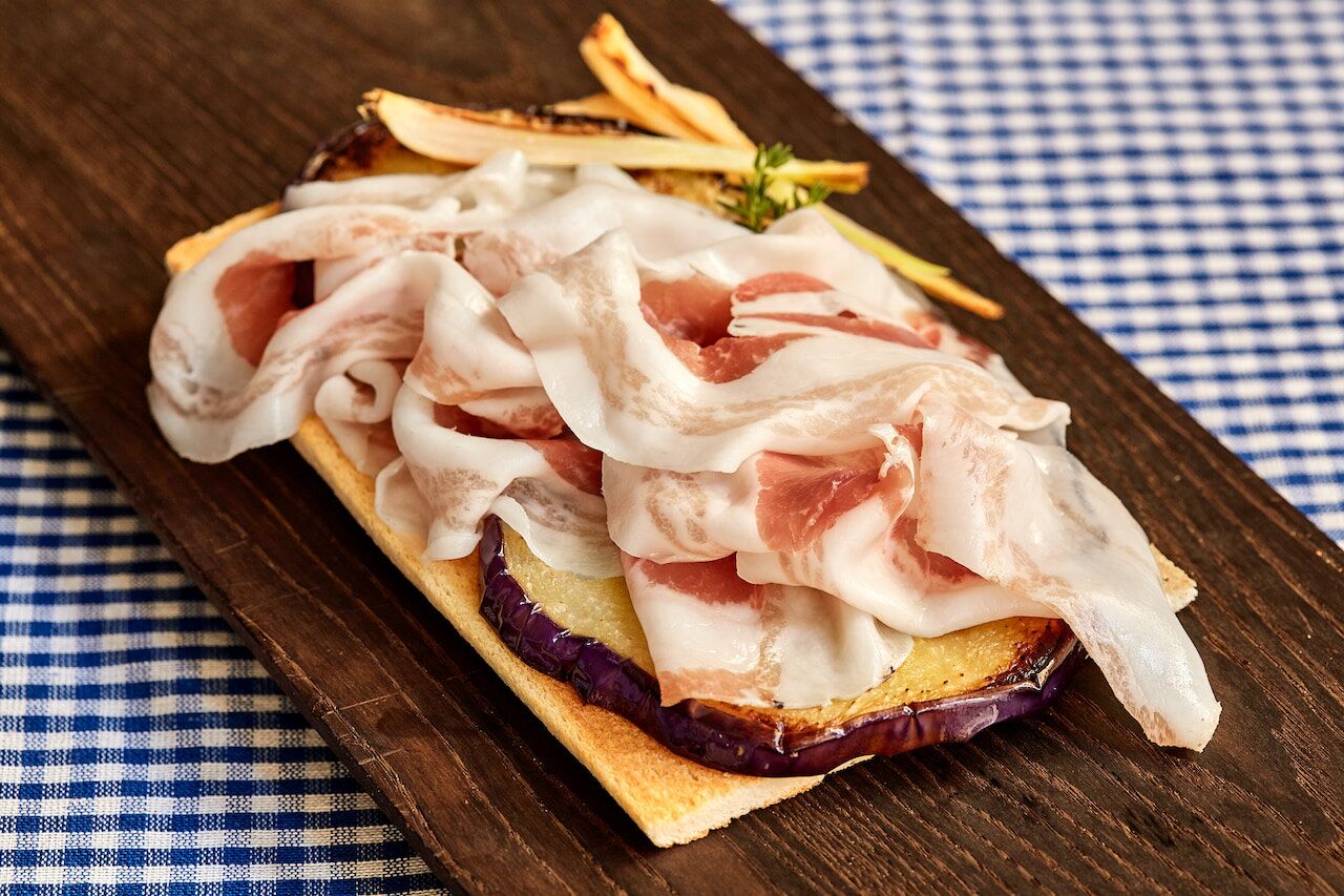 ROLLED BACON HALF - Image 4